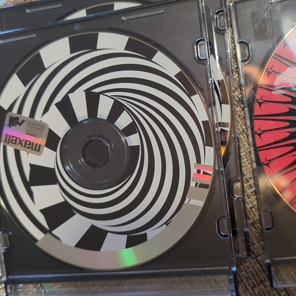 Maxell CD-R Design Series 14 Pack - Picture 9 of 11